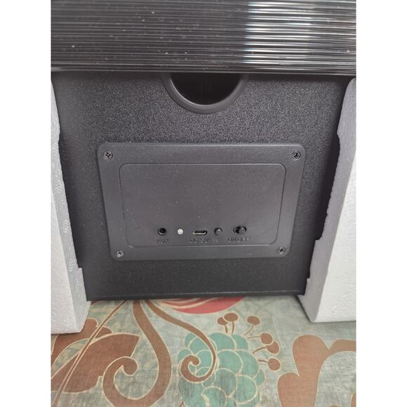 Polaroid Bluetooth Music Responsive Wireless Speaker LED Rechargeable Bass Boost - Picture 6 of 13